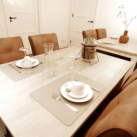 Two Tulips Dutch Retreat Hillegom