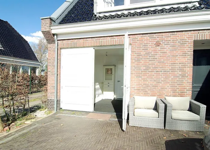 Two Tulips Dutch Retreat Apartment Hillegom